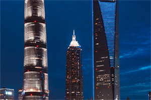 Finding Oneself： Personal Activities in Shanghai